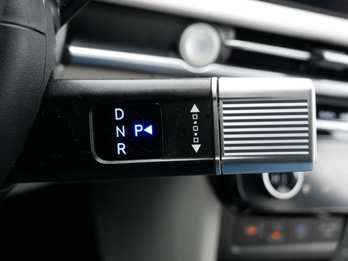 Certified 2025 Hyundai Tucson Limited image 24