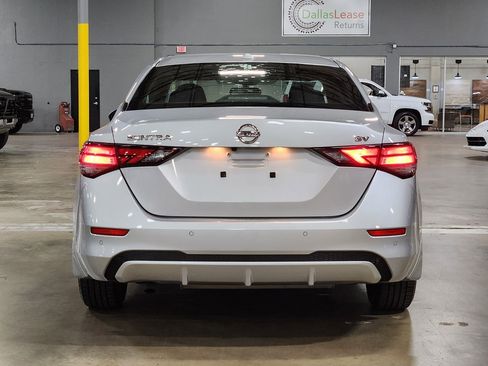 Used 2021 Nissan Sentra SV w/ Trunk Package image 10