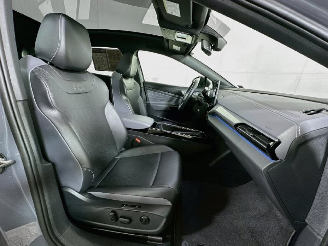 Certified 2023 Volkswagen ID.4 Pro S AWD/4WD image 30