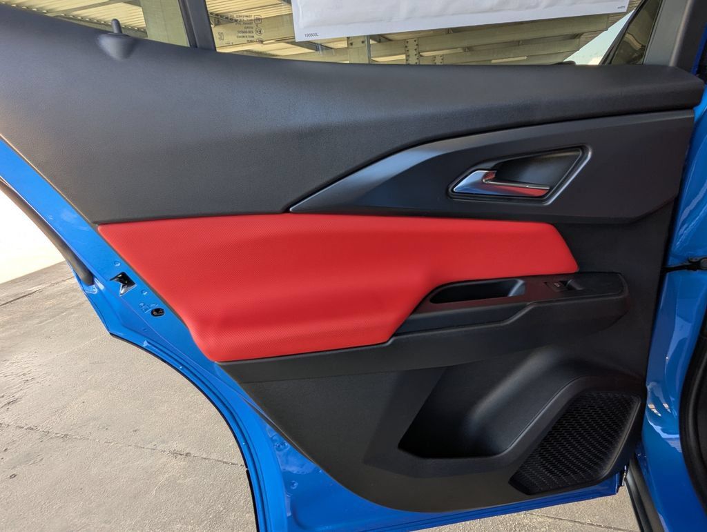 New 2026 Chevrolet Equinox EV RS FWD image 8