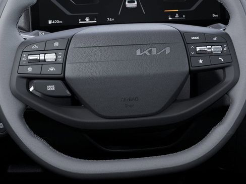 New 2025 Kia K4 EX image 22