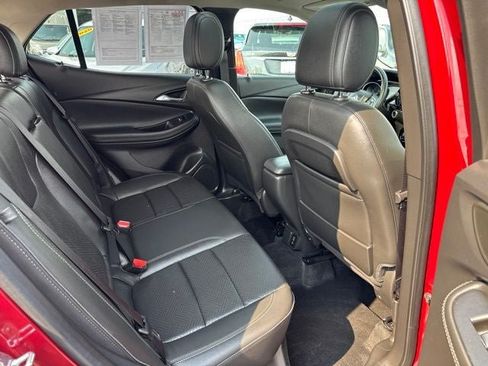 Used 2023 Buick Encore GX Essence w/ Experience Buick Package AWD/4WD image 24
