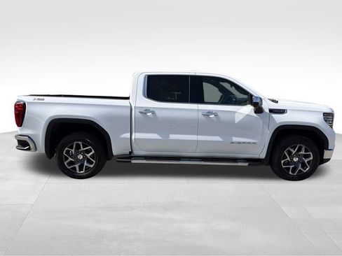 Used 2025 GMC Sierra 1500 SLT w/ SLT Premium Plus Package AWD/4WD image 8