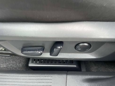 Used 2024 Nissan Rogue SV AWD/4WD image 22