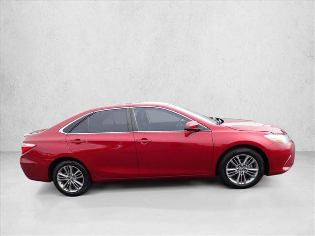 Used 2016 Toyota Camry SE FWD image 4