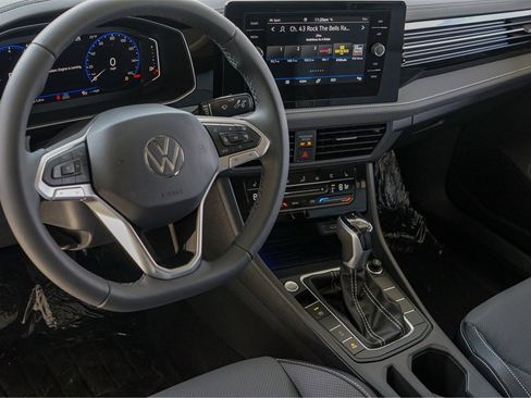 New 2026 Volkswagen Jetta SEL image 9