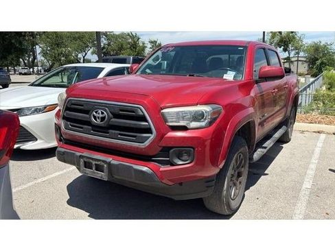 Used 2017 Toyota Tacoma SR5 w/ Tow Package AWD/4WD image 16
