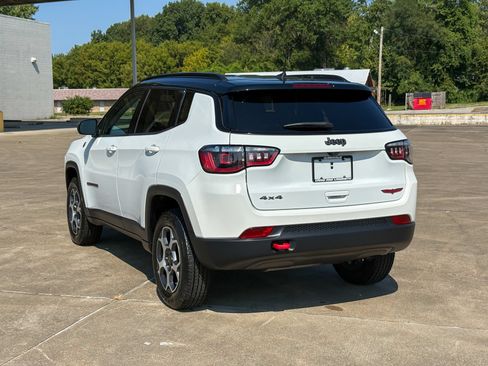 Used 2022 Jeep Compass Trailhawk AWD/4WD image 8