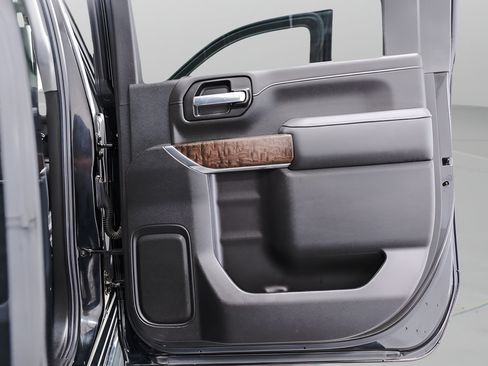 Used 2020 GMC Sierra 2500 Denali w/ Denali Ultimate Package AWD/4WD image 32