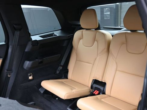 Used 2023 Volvo XC90 B6 Ultimate w/ Protection Package Premier AWD/4WD image 28
