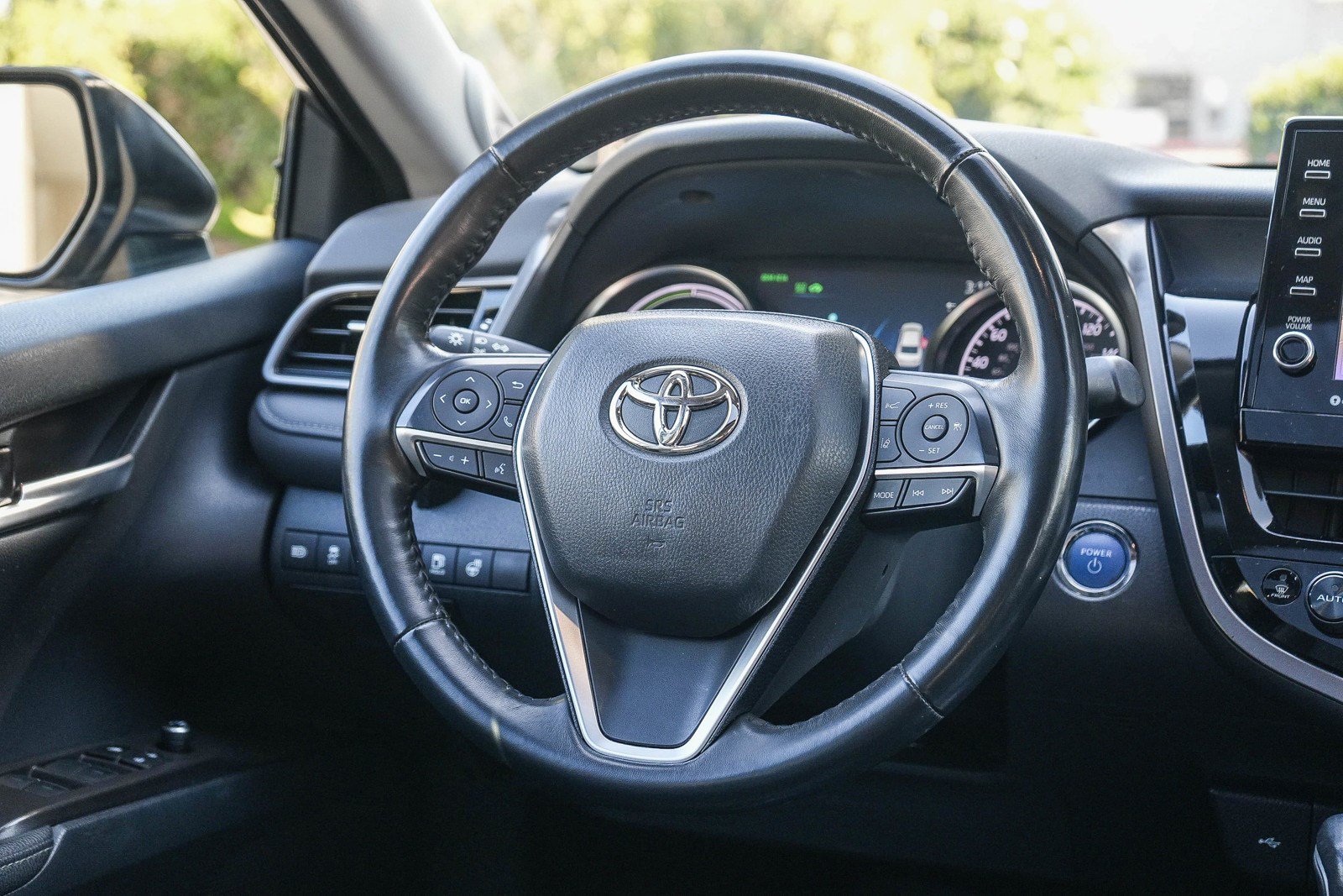 Used 2024 Toyota Camry XLE w/ Navigation Package FWD image 14