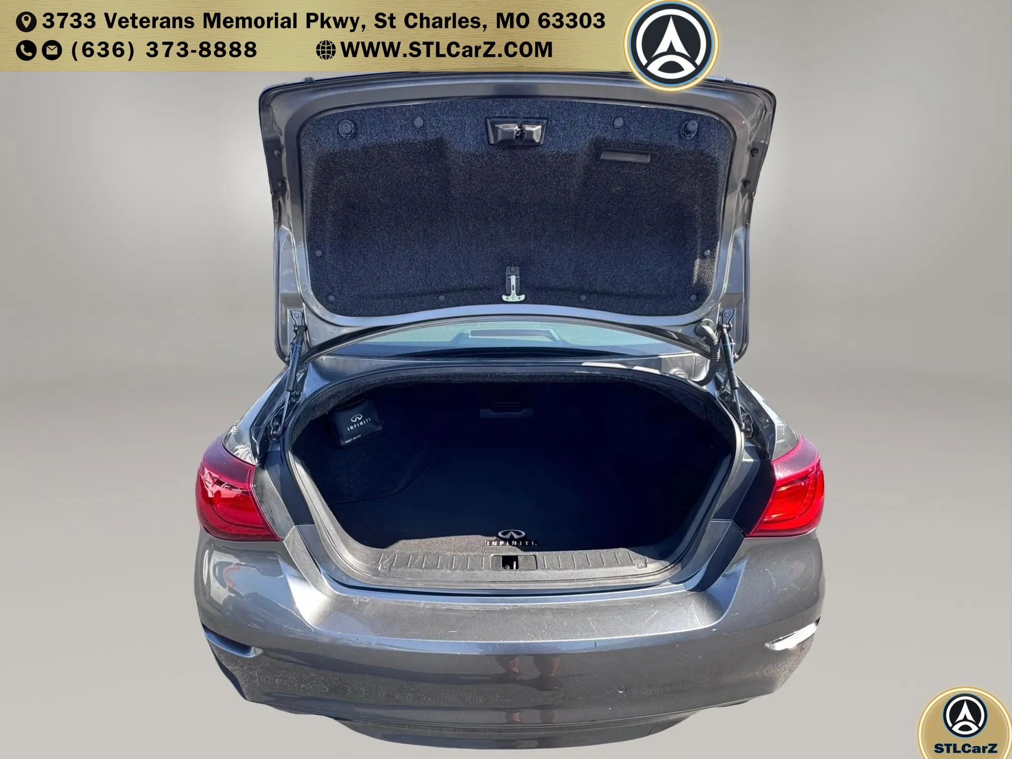 Used 2018 INFINITI Q70 L 3.7 AWD/4WD image 12