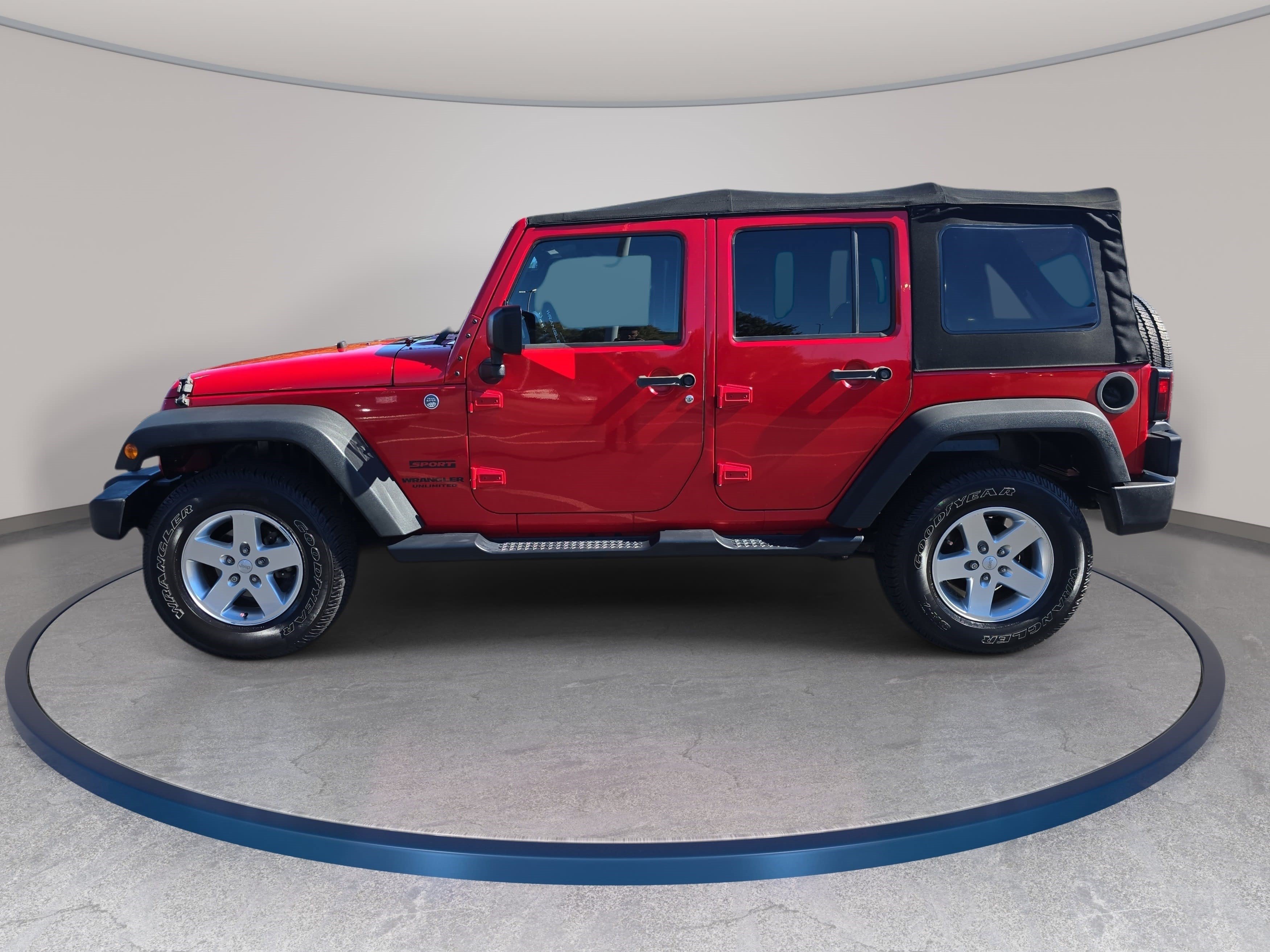 Used 2015 Jeep Wrangler Unlimited Sport w/ Quick Order Package 24S AWD/4WD image 8