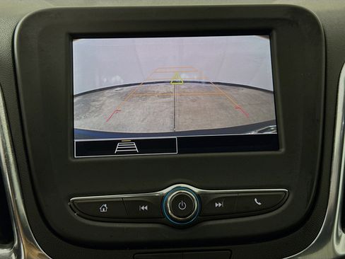Used 2023 Chevrolet Equinox LT FWD image 13