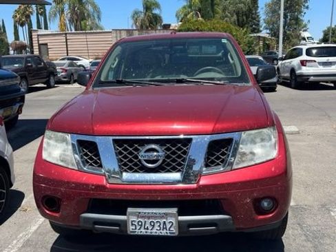 Used 2016 Nissan Frontier SV w/ SV Value Truck Package AWD/4WD image 1