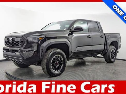 Used 2025 Toyota Tacoma TRD Off-Road AWD/4WD image 1