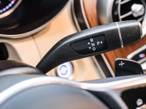 Used 2021 Mercedes-Benz GLC 300 image 20