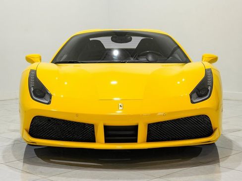 Used 2017 Ferrari 488 Spider image 4