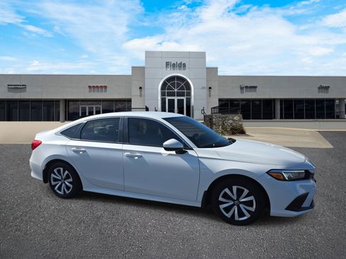 Used 2022 Honda Civic LX image 1