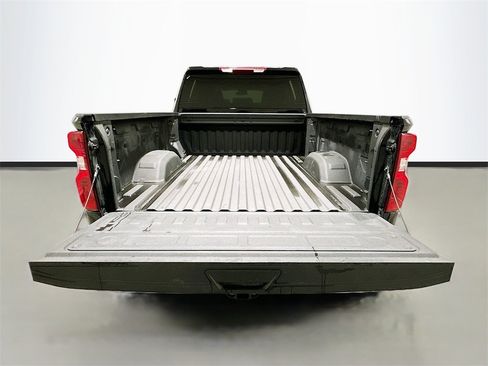 Used 2025 Chevrolet Silverado 2500 Custom w/ Custom Convenience Package image 26