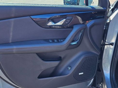 Used 2023 Chevrolet Blazer RS w/ LPO, Floor Liner Package FWD image 9