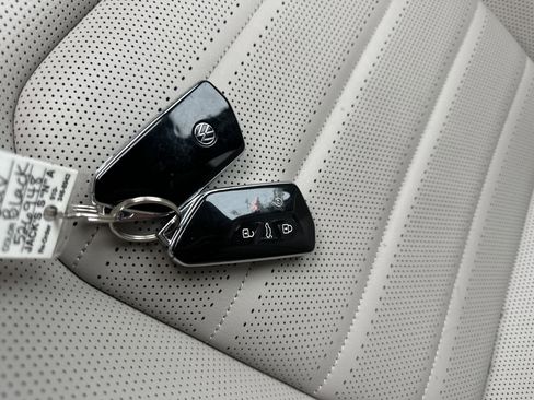 Used 2024 Volkswagen Atlas SEL image 20