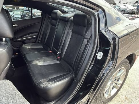 Used 2022 Dodge Charger SXT w/ Leather Interior Group RWD image 24