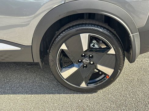 New 2026 Nissan Kicks SR FWD image 19