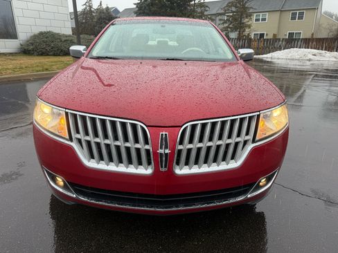 Used 2011 Lincoln MKZ image 7