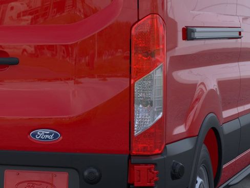 New 2026 Ford Transit 250 148 Medium Roof RWD image 21
