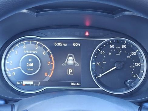 New 2025 Nissan Versa SV w/ Trunk Package FWD image 18
