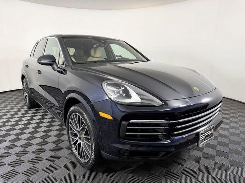 Used 2020 Porsche Cayenne AWD/4WD image 5