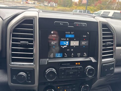 Used 2017 Ford F250 Lariat w/ Chrome Package image 31