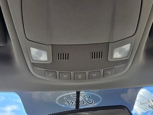 Used 2016 Ford F150 XLT w/ Equipment Group 302A Luxury AWD/4WD image 21