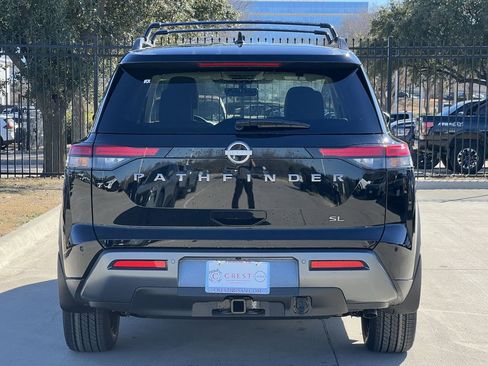 New 2026 Nissan Pathfinder SL image 5
