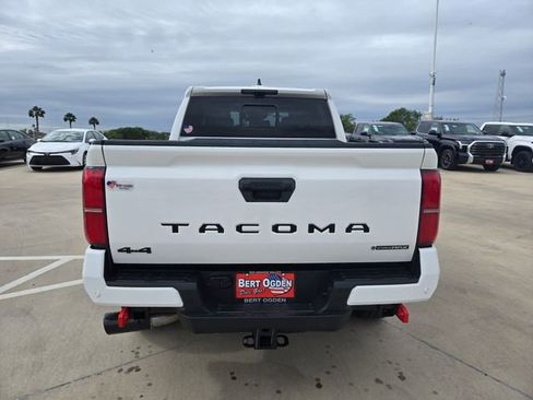 New 2026 Toyota Tacoma TRD Off-Road AWD/4WD image 6