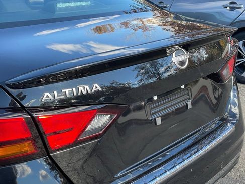 Certified 2023 Nissan Altima 2.5 SR w/ SR Premium Package FWD image 25