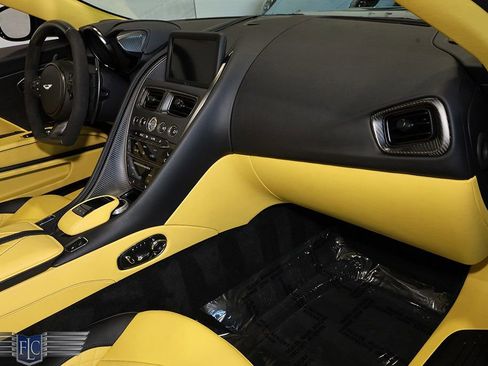 Used 2023 Aston Martin DBS Superleggera Volante image 33
