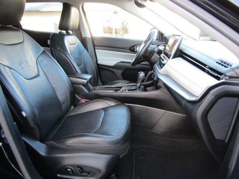 Used 2022 Jeep Compass Limited w/ Elite Group image 11