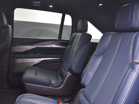 Used 2025 Cadillac Escalade IQ Luxury 2 w/ LPO, Premium Carpet Package AWD/4WD image 26