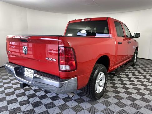 Used 2022 RAM 1500 Classic SLT AWD/4WD image 9