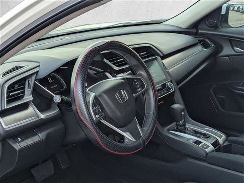 Used 2017 Honda Civic EX image 9