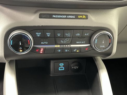 Used 2023 Ford Escape Active image 21