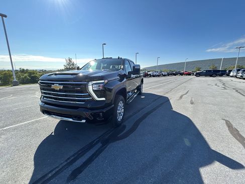 New 2025 Chevrolet Silverado 2500 LTZ w/ Z71 Chrome Sport Edition image 3