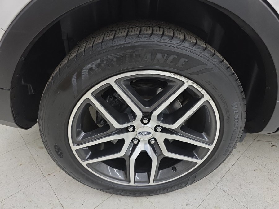 Used 2018 Ford Explorer Sport w/ Equipment Group 401A AWD/4WD image 40