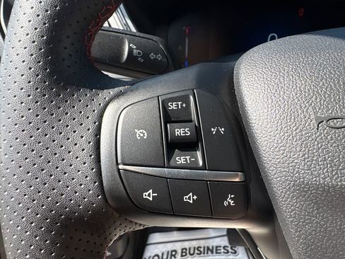 Used 2025 Ford Escape ST-Line Select image 20