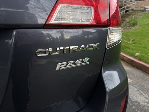 Used 2014 Subaru Outback 2.5i Premium image 31