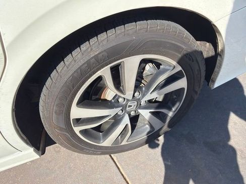 Used 2018 Honda Odyssey Elite image 8