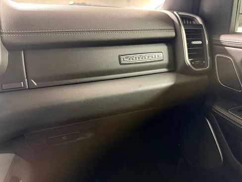 Used 2022 RAM 1500 Laramie AWD/4WD image 21