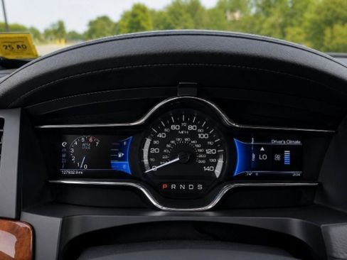 Used 2013 Lincoln MKS FWD image 14